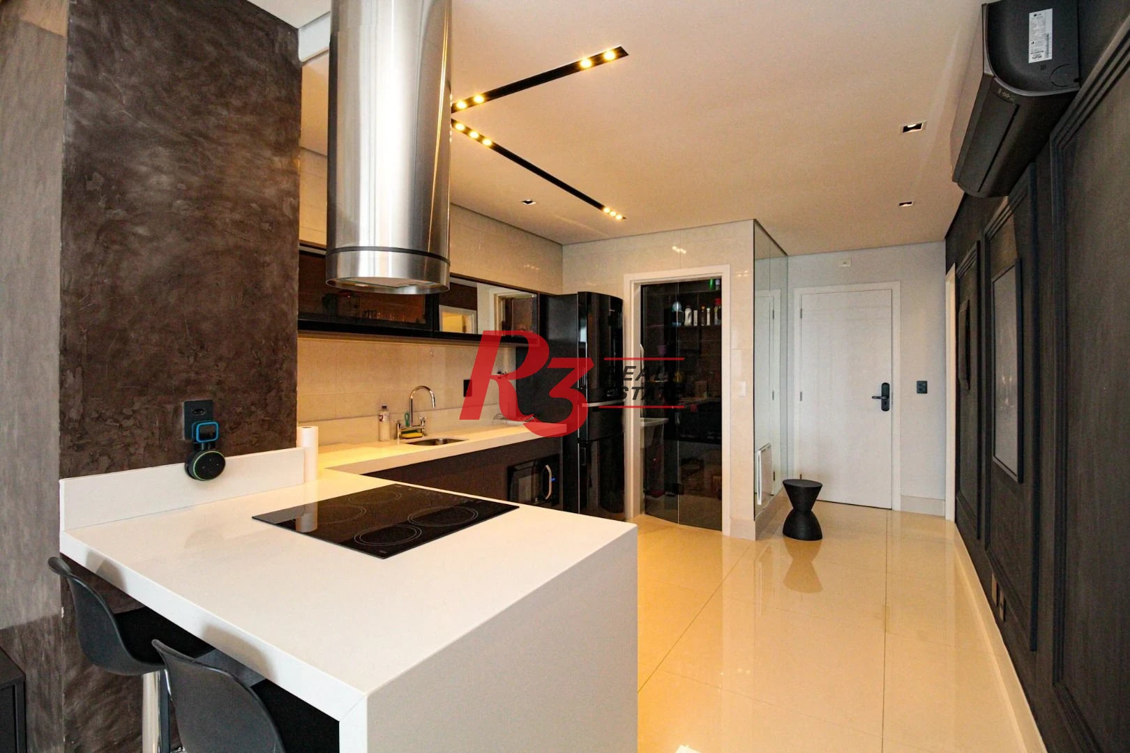 Apartamento com 1 suíte + lavabo à venda, 106 m² por R$ 2.230.000 - Aparecida - Santos/SP
