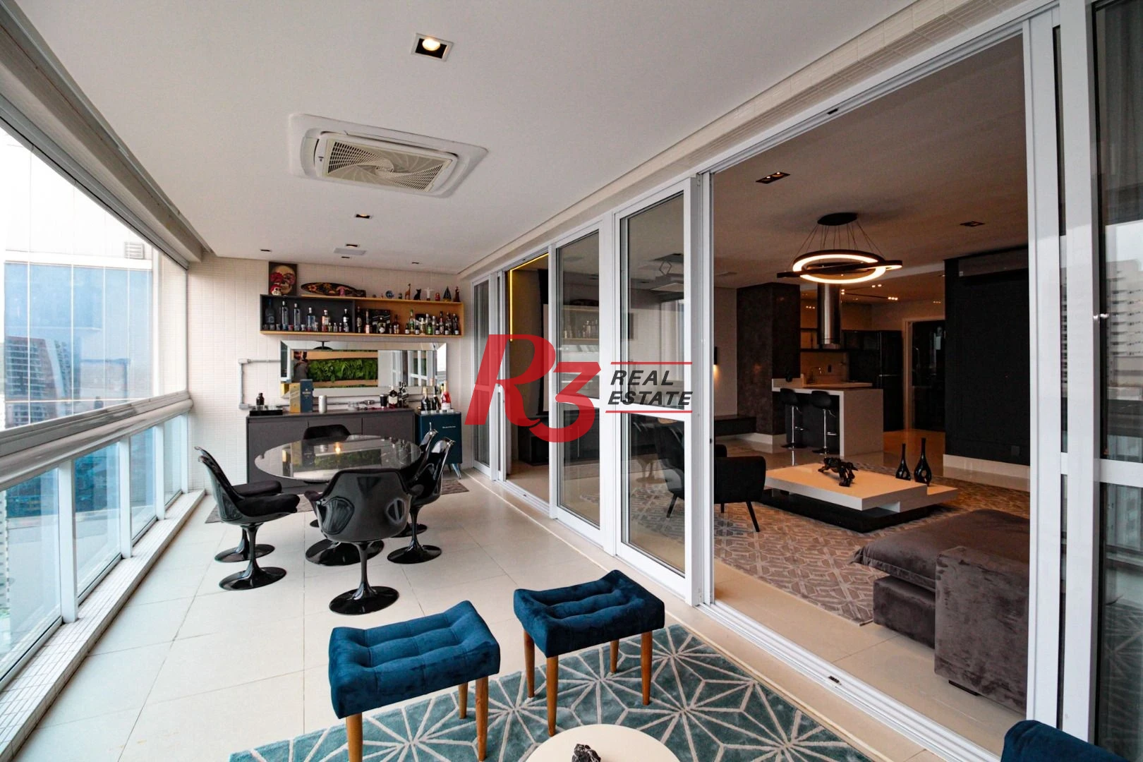 Apartamento com 1 suíte + lavabo à venda, 106 m² por R$ 2.230.000 - Aparecida - Santos/SP
