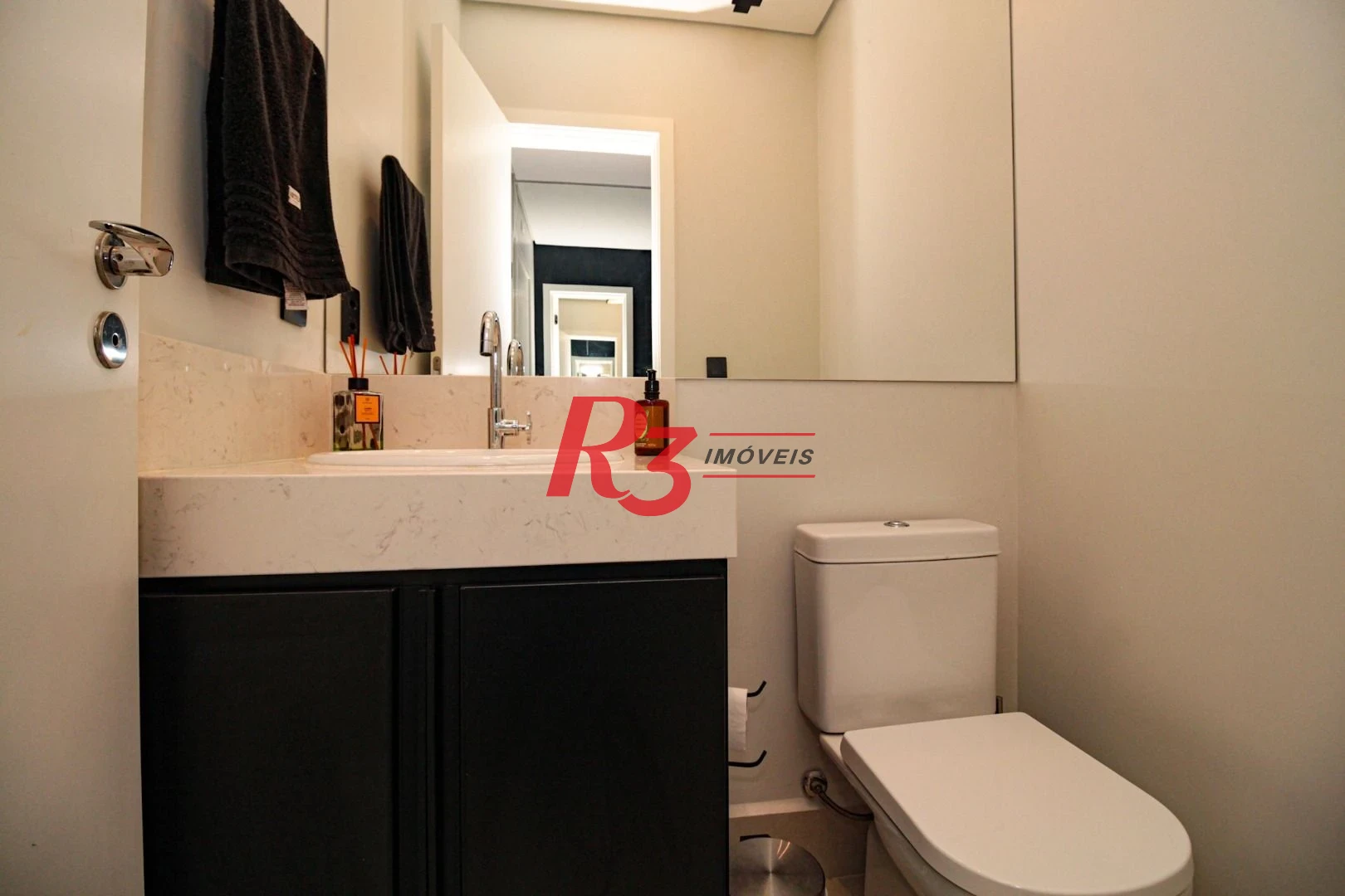 Apartamento com 1 suíte + lavabo à venda, 106 m² por R$ 2.230.000 - Aparecida - Santos/SP