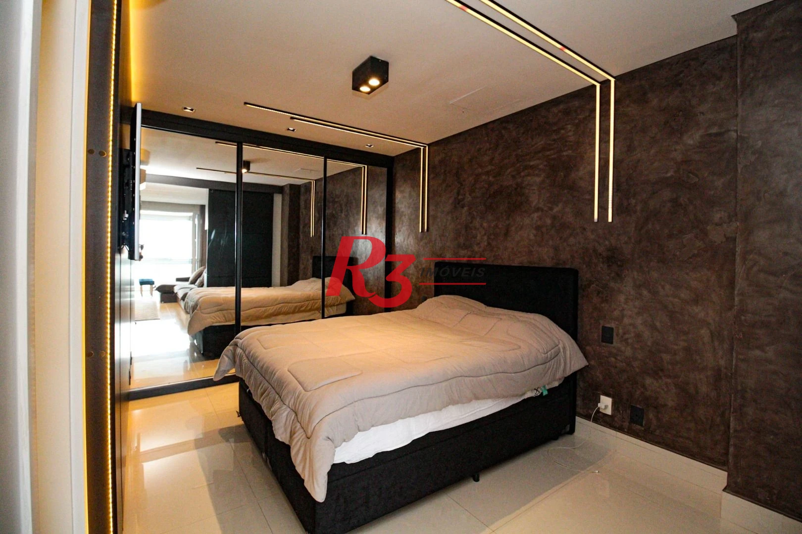 Apartamento com 1 suíte + lavabo à venda, 106 m² por R$ 2.230.000 - Aparecida - Santos/SP