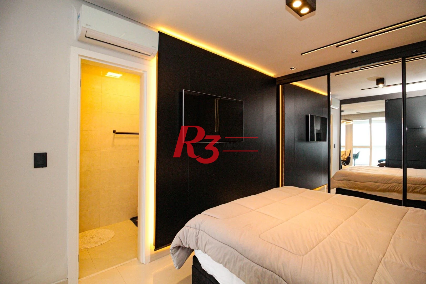 Apartamento com 1 suíte + lavabo à venda, 106 m² por R$ 2.230.000 - Aparecida - Santos/SP
