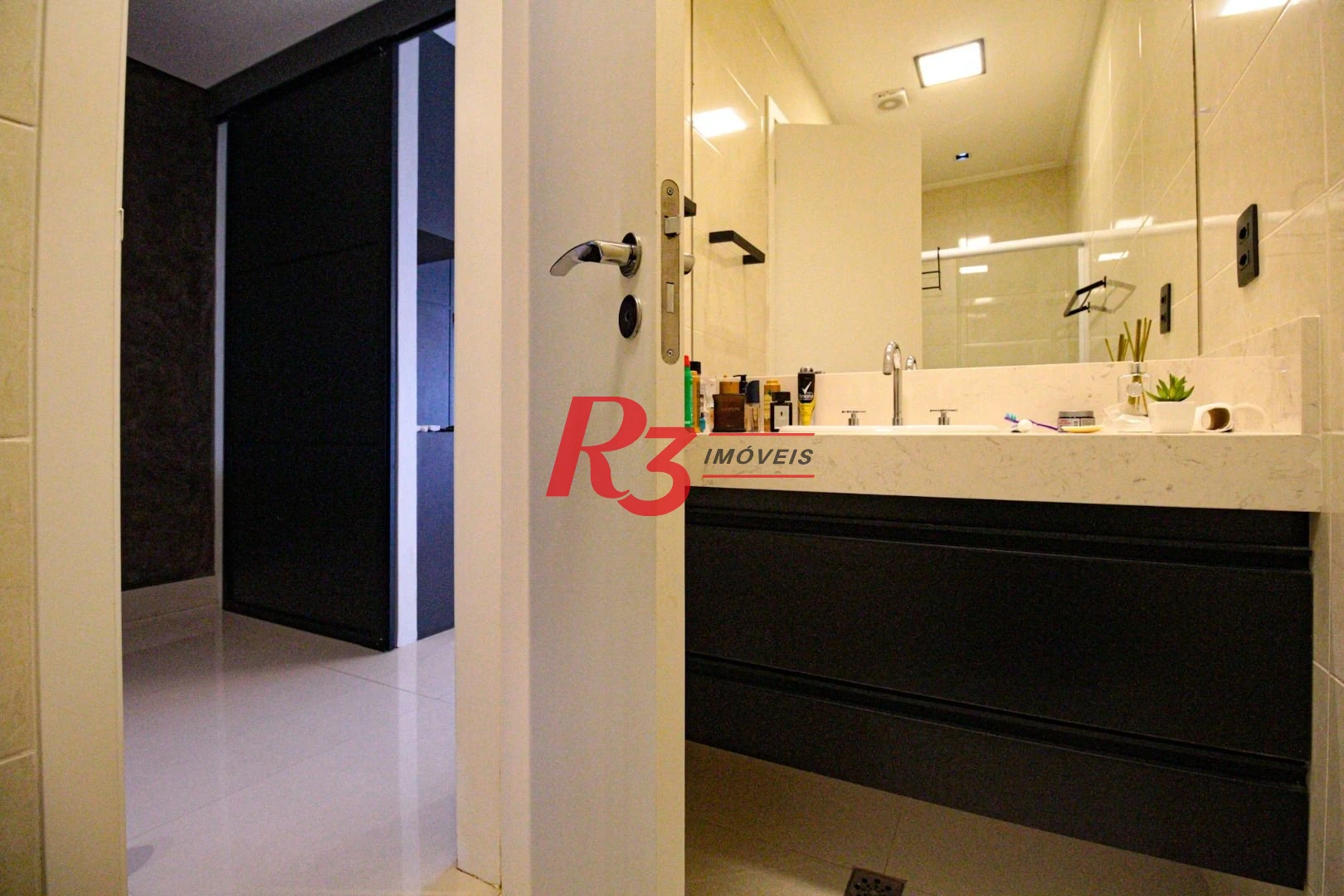 Apartamento com 1 suíte + lavabo à venda, 106 m² por R$ 2.230.000 - Aparecida - Santos/SP
