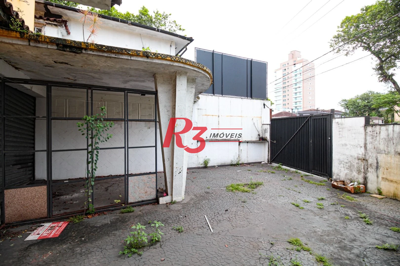 Sobrado com 3 dormitórios à venda, 300 m² por R$ 1.280.000,00 - Embaré - Santos/SP