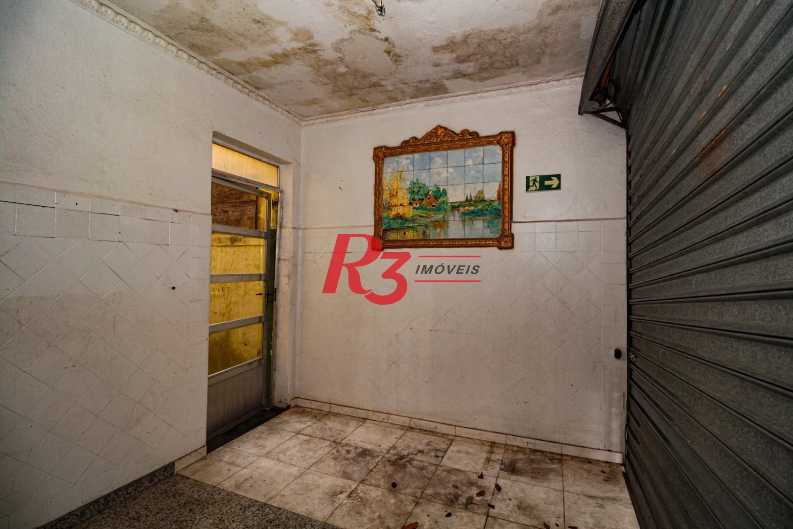Sobrado com 3 dormitórios à venda, 300 m² por R$ 1.280.000,00 - Embaré - Santos/SP
