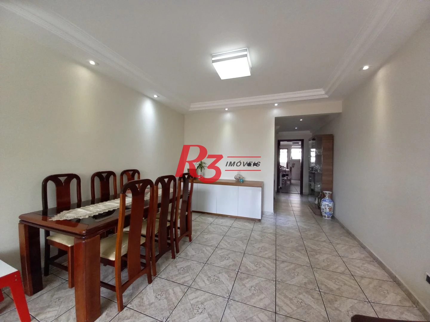 Apartamento á venda 3 quartos 2 Vgs Demarcadas Boqueirão Santos.