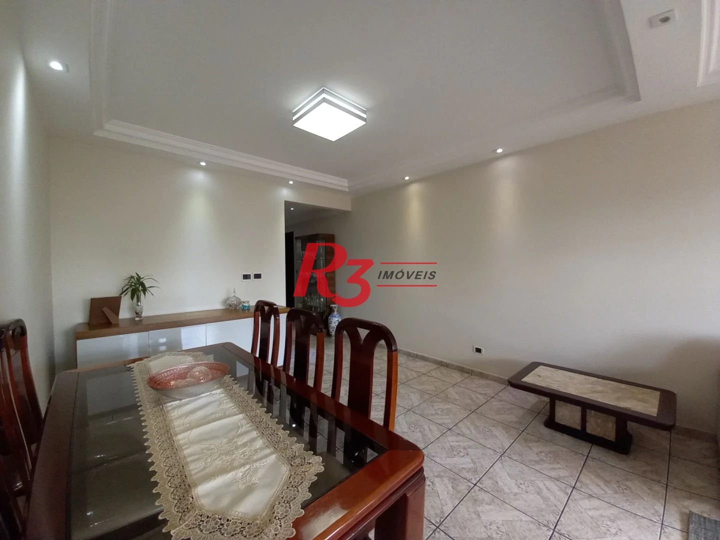 Apartamento á venda 3 quartos 2 Vgs Demarcadas Boqueirão Santos.