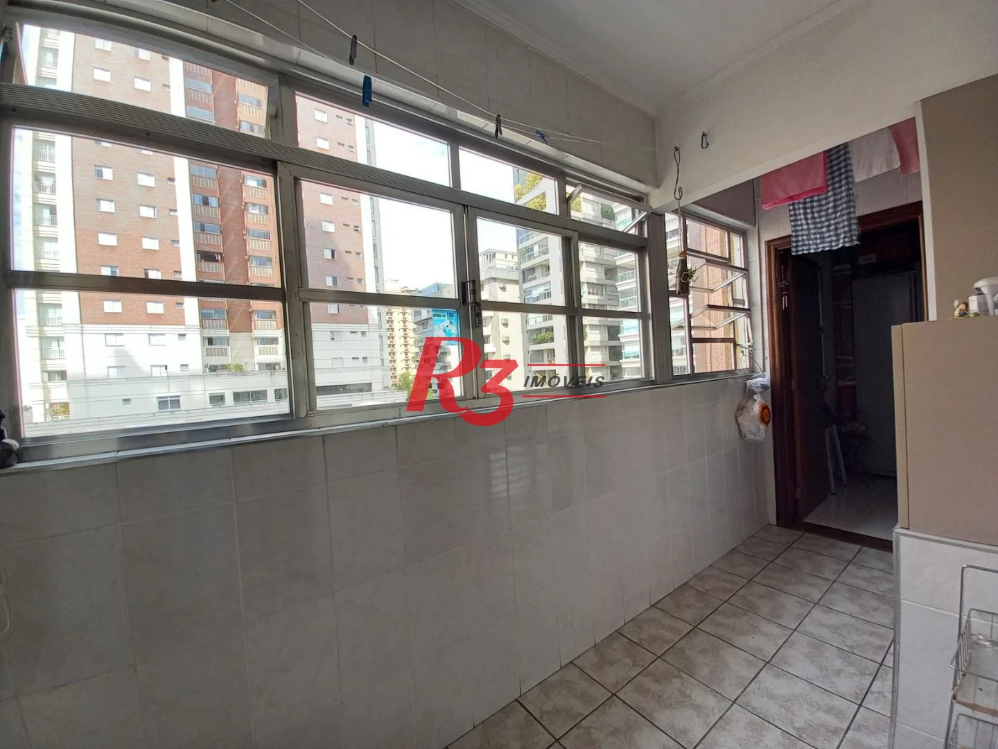 Apartamento á venda 3 quartos 2 Vgs Demarcadas Boqueirão Santos.