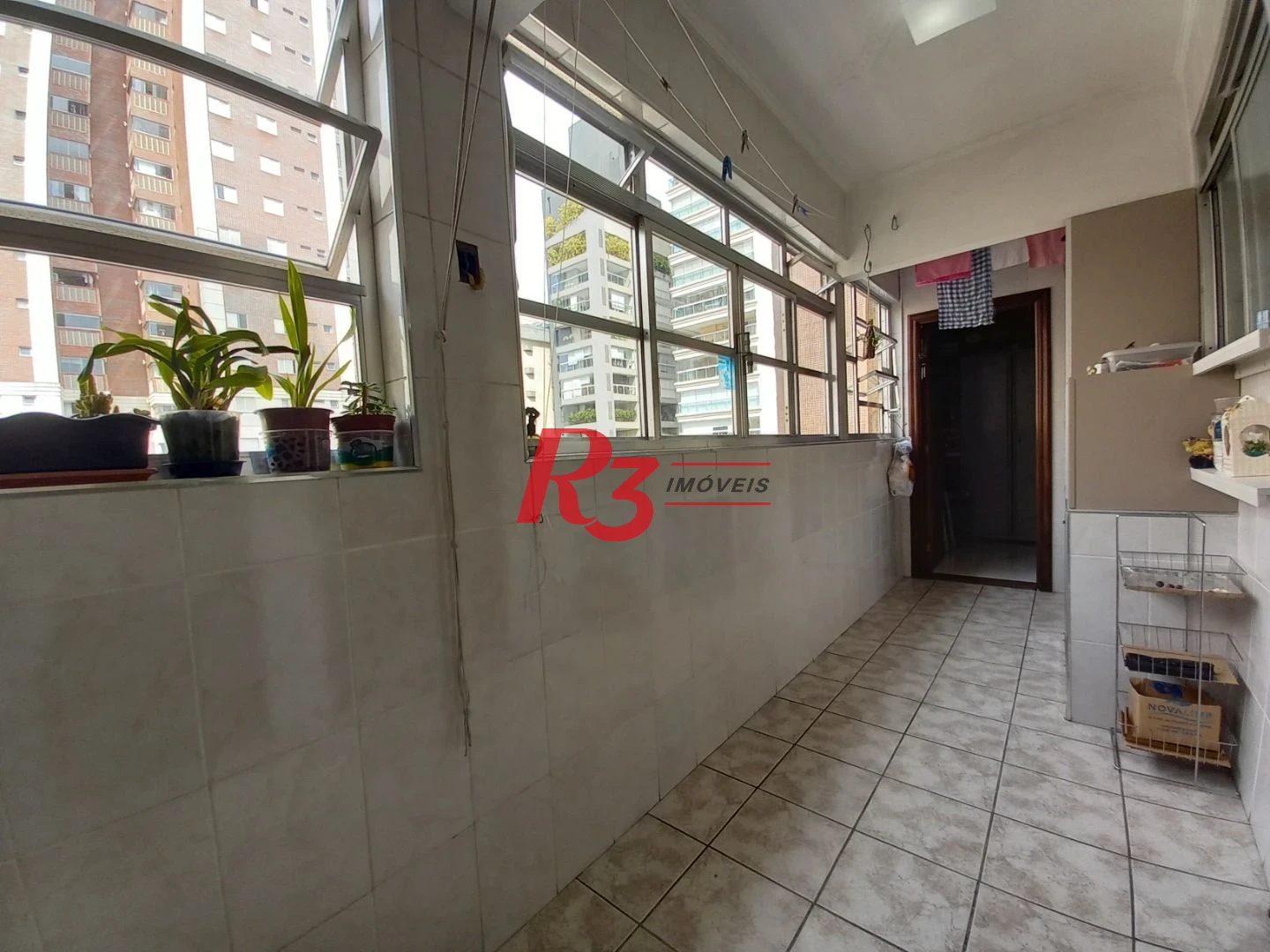 Apartamento á venda 3 quartos 2 Vgs Demarcadas Boqueirão Santos.