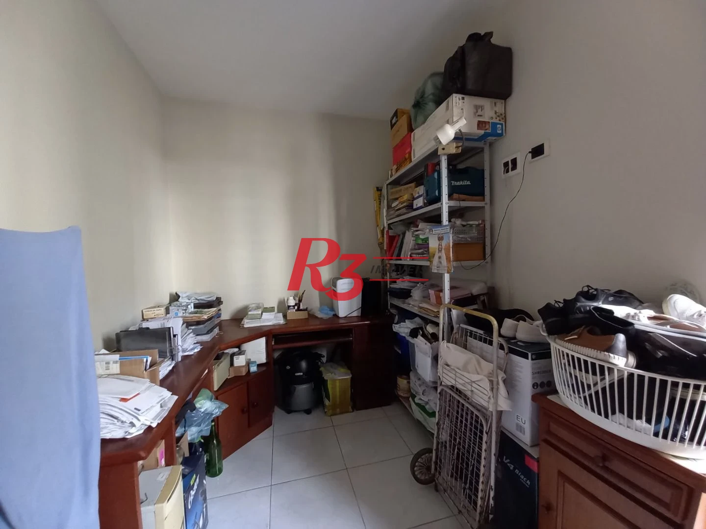Apartamento á venda 3 quartos 2 Vgs Demarcadas Boqueirão Santos.