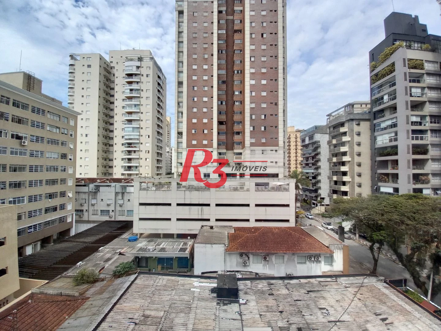 Apartamento á venda 3 quartos 2 Vgs Demarcadas Boqueirão Santos.