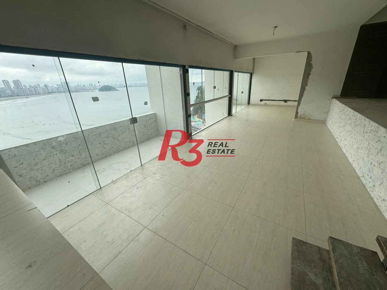 Apartamento com 3 dormitórios à venda, 235 m² por R$ 2.000.000,00 - Ilha Porchat - São Vicente/SP