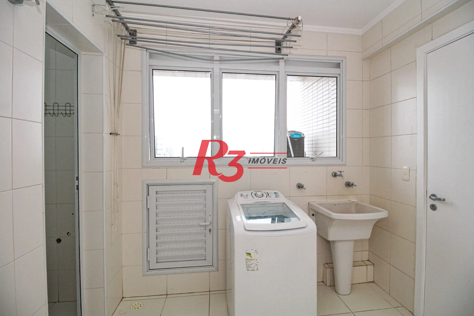 Apartamento com 3 dormitórios para alugar, 120 m² por R$ 11.500,00/mês - Gonzaga - Santos/SP