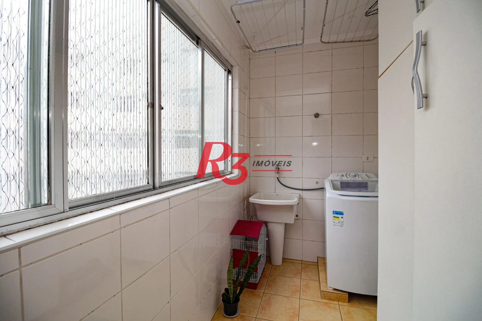 Apartamento com 2 dormitórios à venda, 100 m² por R$ 470.000,00 - José Menino - Santos/SP