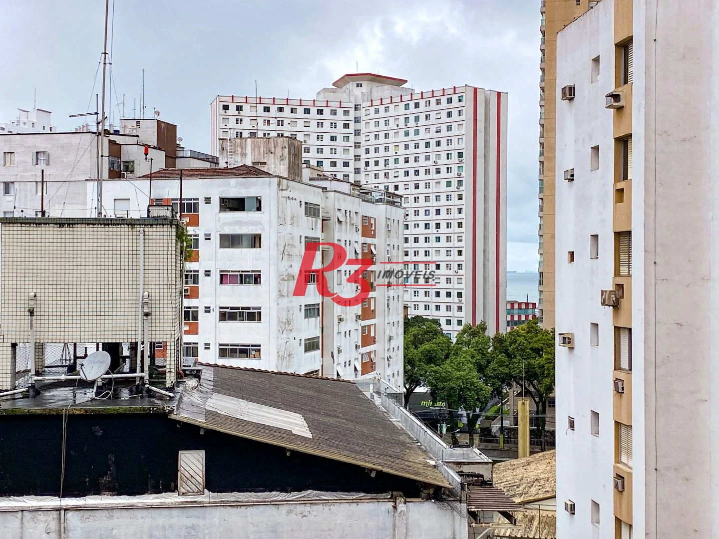 Apartamento com 2 dormitórios à venda, 100 m² por R$ 470.000,00 - José Menino - Santos/SP