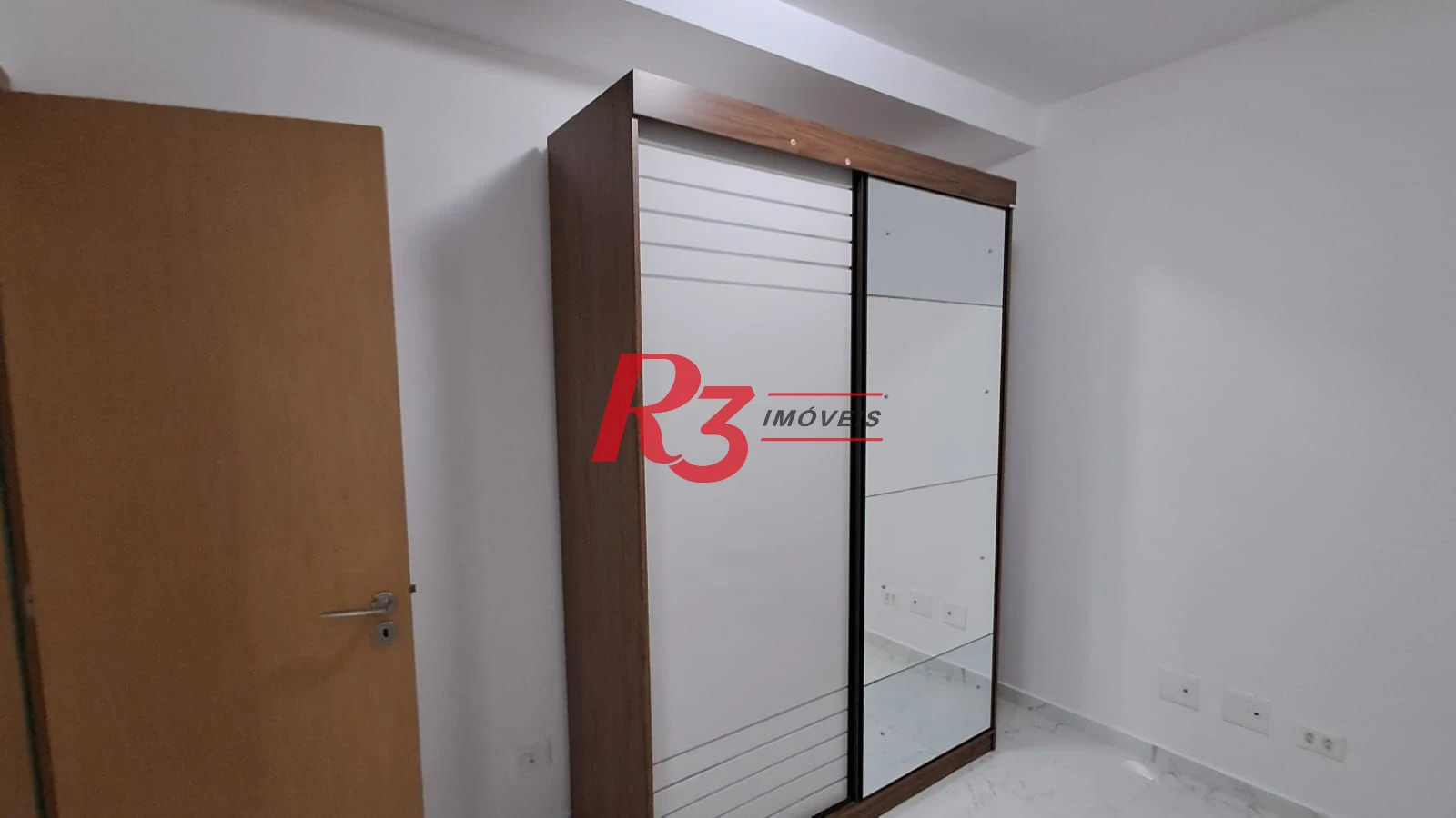 Apartamento com 2 dormitórios para alugar, 69 m² por R$ 5.500,02/mês - Boqueirão - Santos/SP