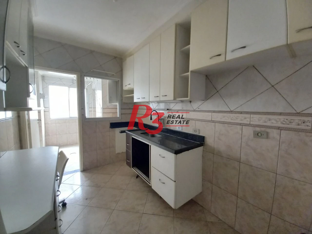 Apartamento com 2 dormitórios à venda, 65 m² por R$ 370.000,00 - Vila Belmiro - Santos/SP
