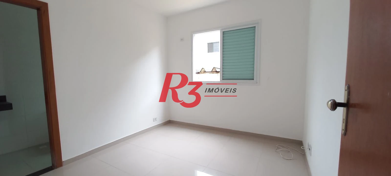 Casa com 3 dormitórios à venda, 300 m² por R$ 1.480.000,00 - Encruzilhada - Santos/SP