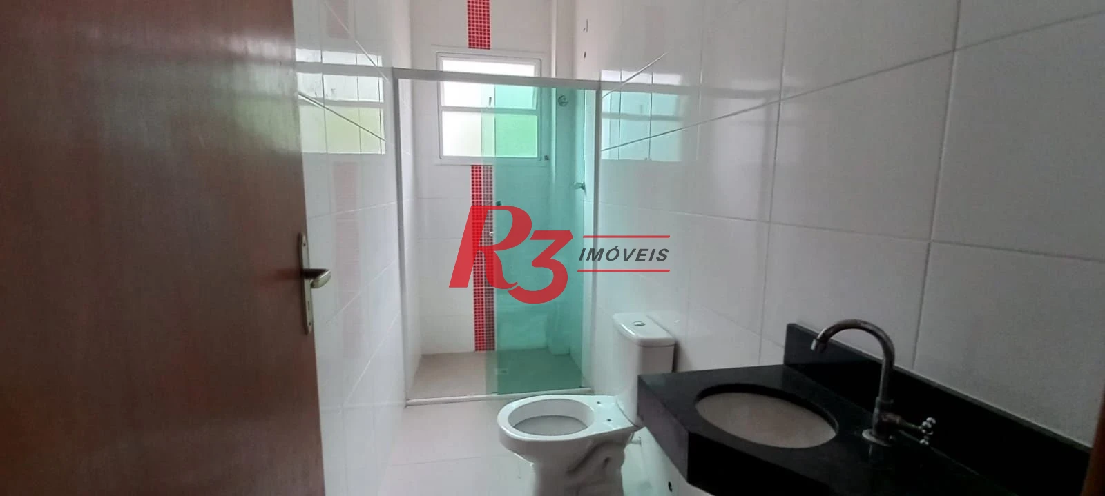 Casa com 3 dormitórios à venda, 300 m² por R$ 1.480.000,00 - Encruzilhada - Santos/SP