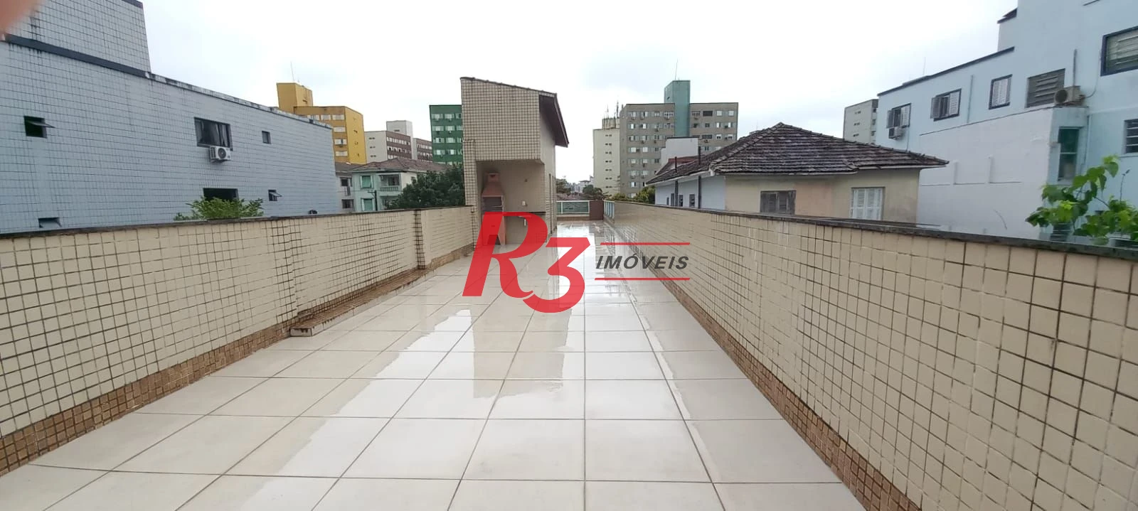 Casa com 3 dormitórios à venda, 300 m² por R$ 1.480.000,00 - Encruzilhada - Santos/SP