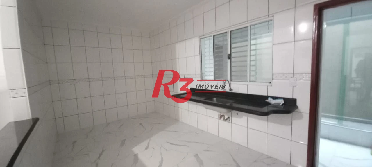 Sobrado à venda, 300 m² por R$ 830.000,00 - Areia Branca - Santos/SP