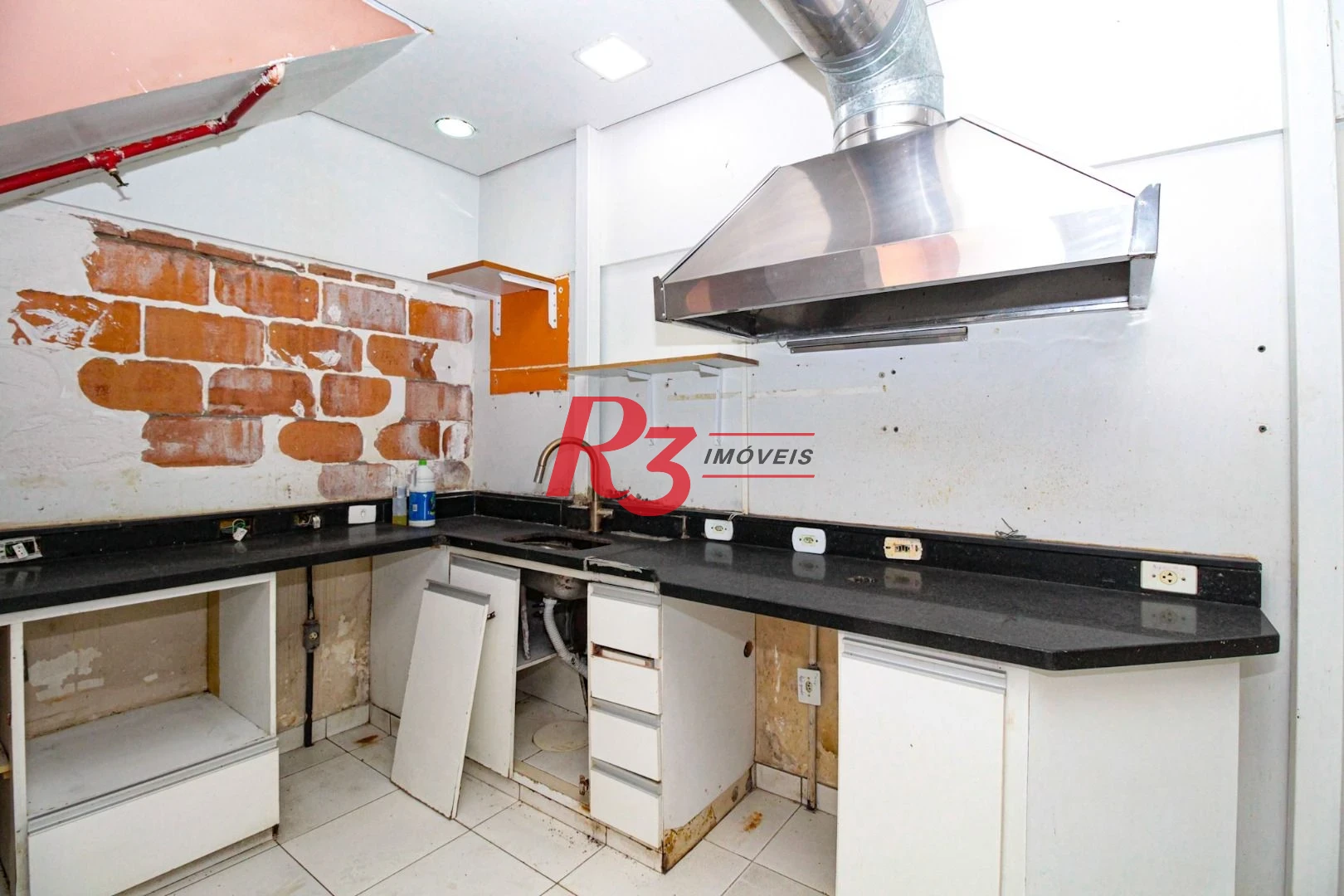 Loja para alugar, 29 m² por R$ 5.000,00/mês - Gonzaga - Santos/SP