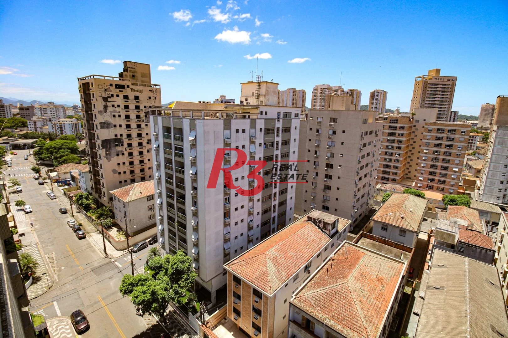 Cobertura á venda 3 quartos Piscina 2 vgs Bairro Ponta da Praia