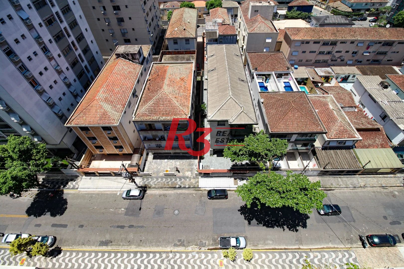 Cobertura á venda 3 quartos Piscina 2 vgs Bairro Ponta da Praia