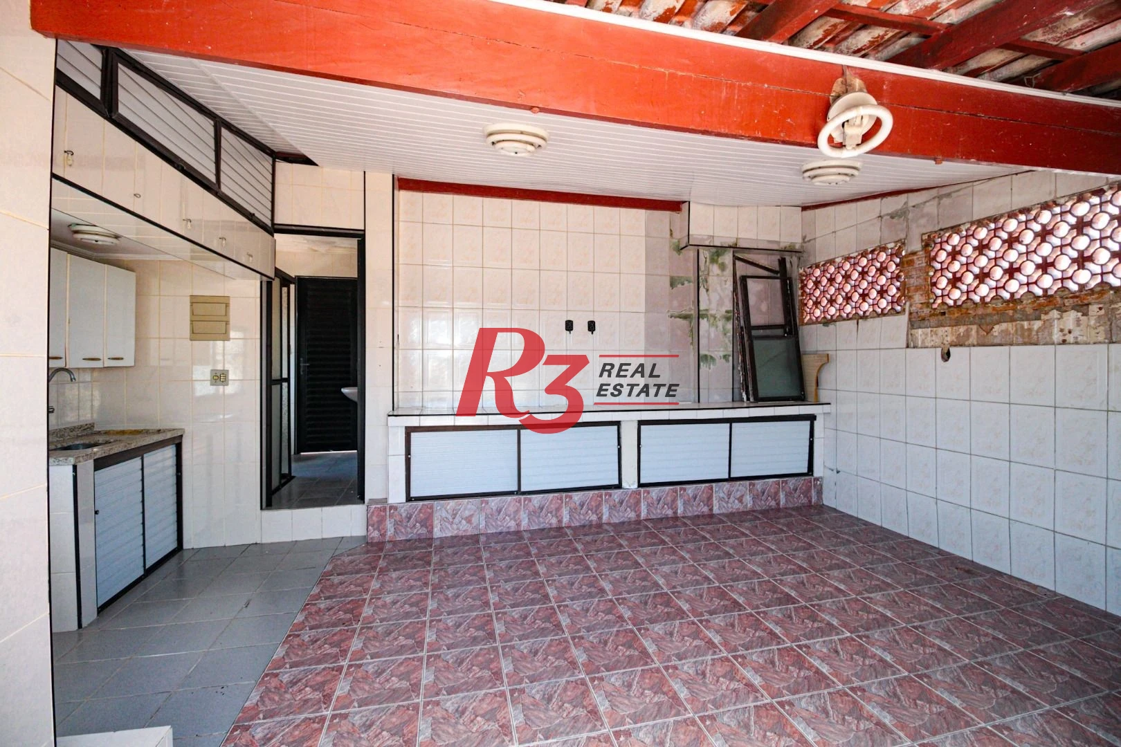 Cobertura á venda 3 quartos Piscina 2 vgs Bairro Ponta da Praia