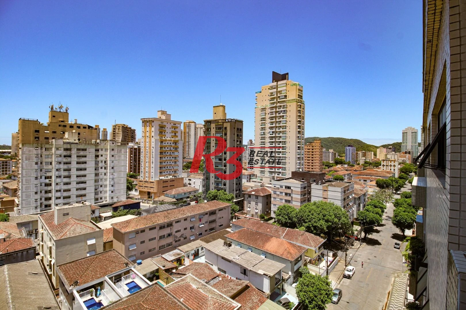 Cobertura á venda 3 quartos Piscina 2 vgs Bairro Ponta da Praia