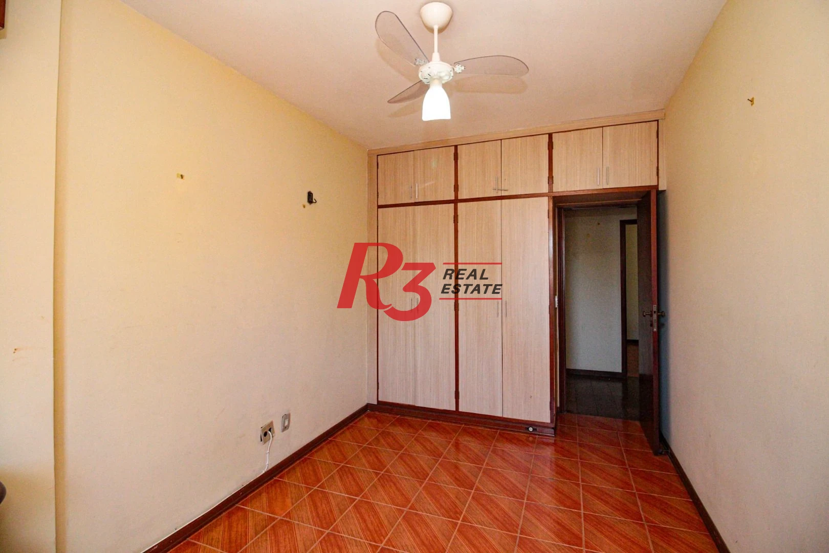 Cobertura á venda 3 quartos Piscina 2 vgs Bairro Ponta da Praia