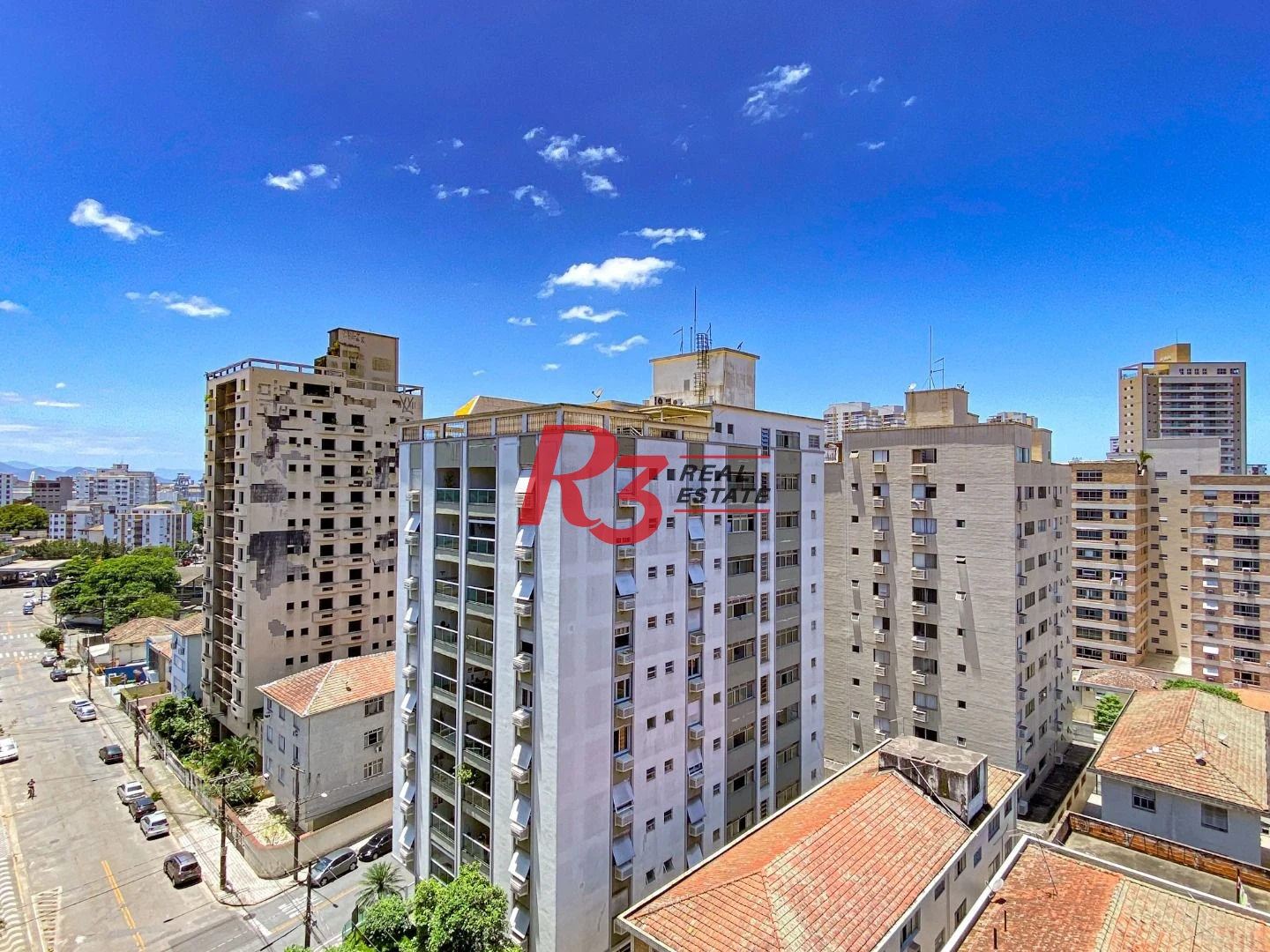 Cobertura á venda 3 quartos Piscina 2 vgs Bairro Ponta da Praia