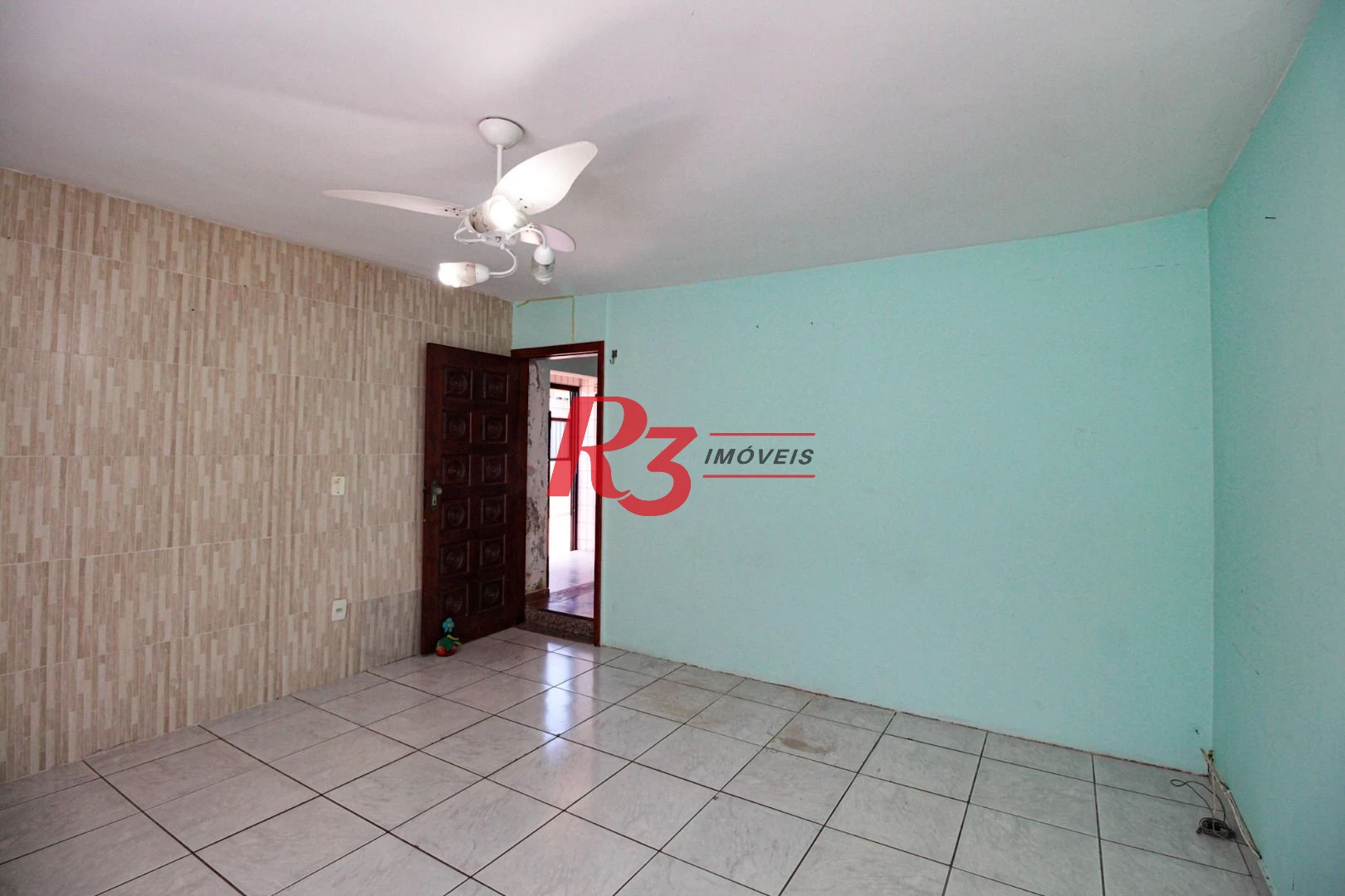 Cobertura á venda 3 quartos Piscina 2 vgs Bairro Ponta da Praia