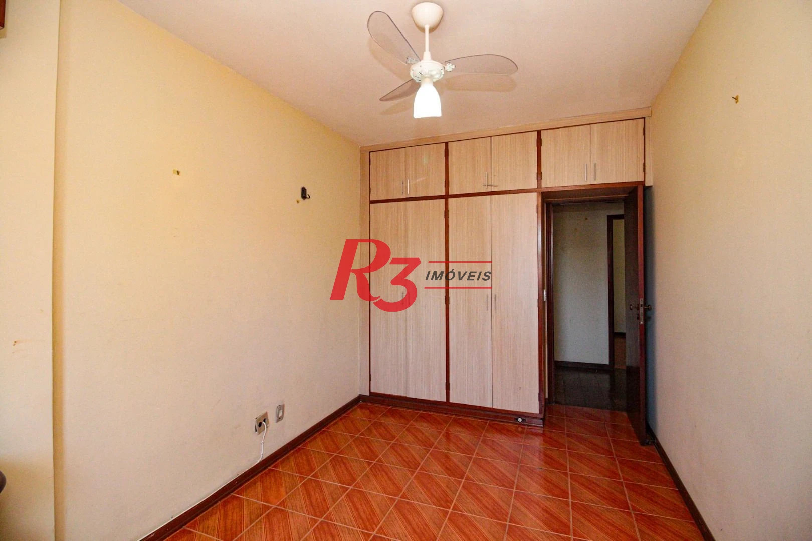 Cobertura á venda 3 quartos Piscina 2 vgs Bairro Ponta da Praia