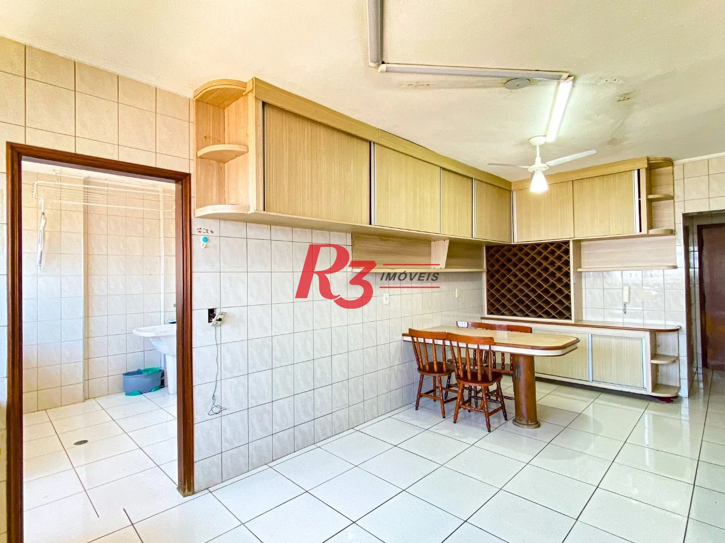 Cobertura á venda 3 quartos Piscina 2 vgs Bairro Ponta da Praia