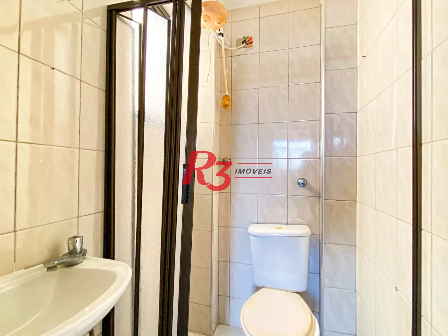 Cobertura á venda 3 quartos Piscina 2 vgs Bairro Ponta da Praia
