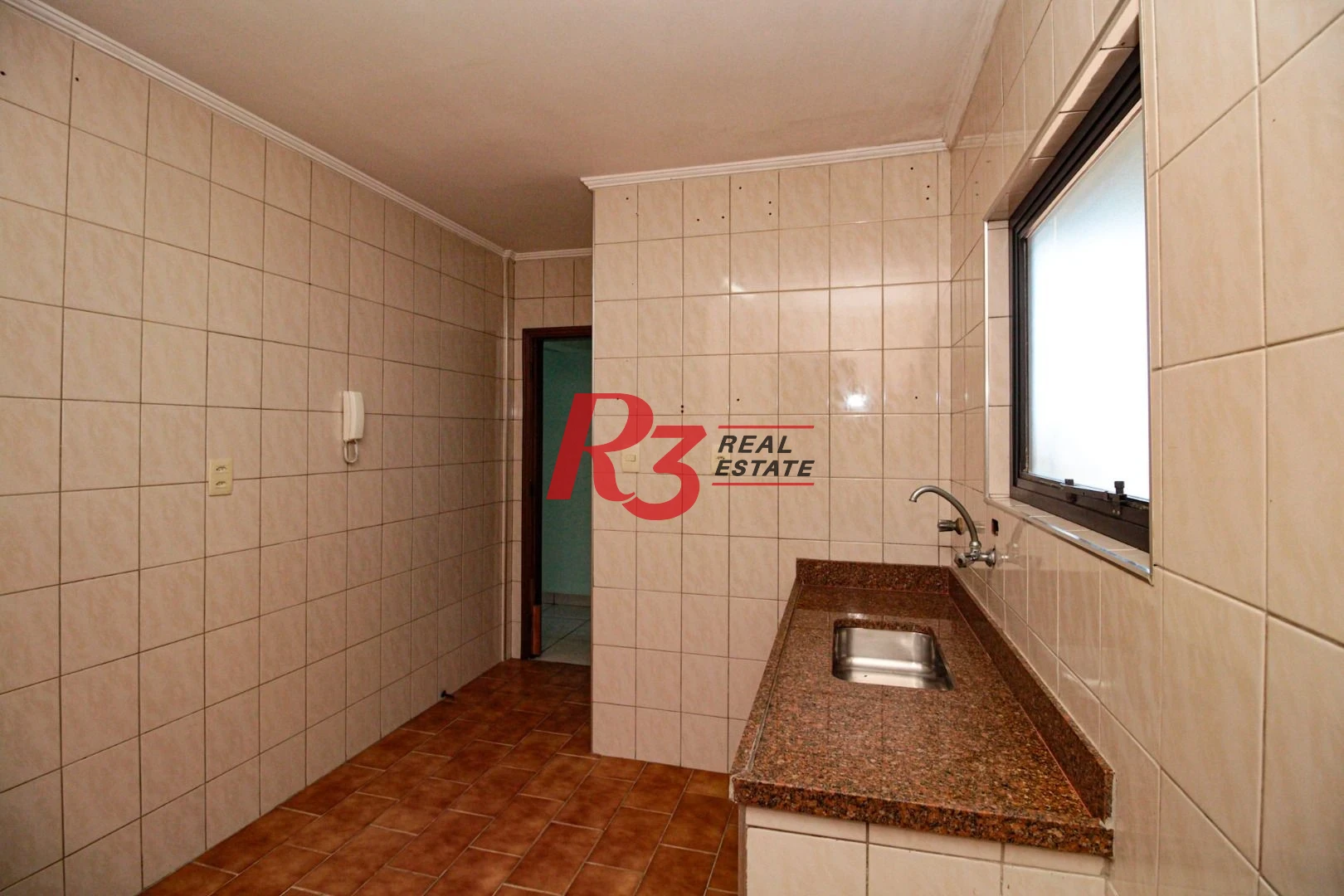 Cobertura á venda 3 quartos Piscina 2 vgs Bairro Ponta da Praia