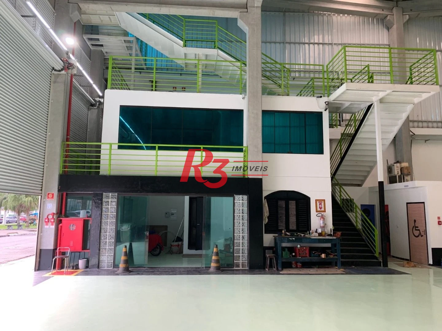 Galpão, 1050 m² - venda por R$ 10.000.000,00 ou aluguel por R$ 60.000,00/mês - Valongo - Santos/SP