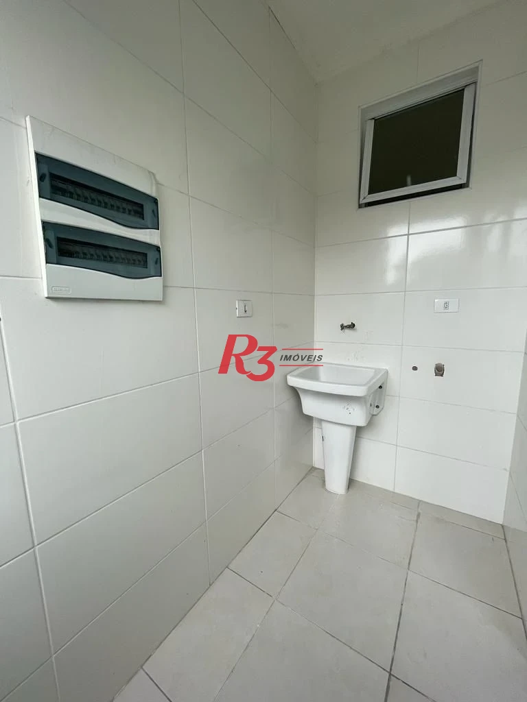 CASA TRIPLEX - 4 DORMITORIOS  COM PISCINA