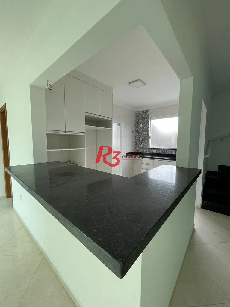 Casa com 2 dormitórios à venda, 110 m² por R$ 750.000,00 - Embaré - Santos/SP