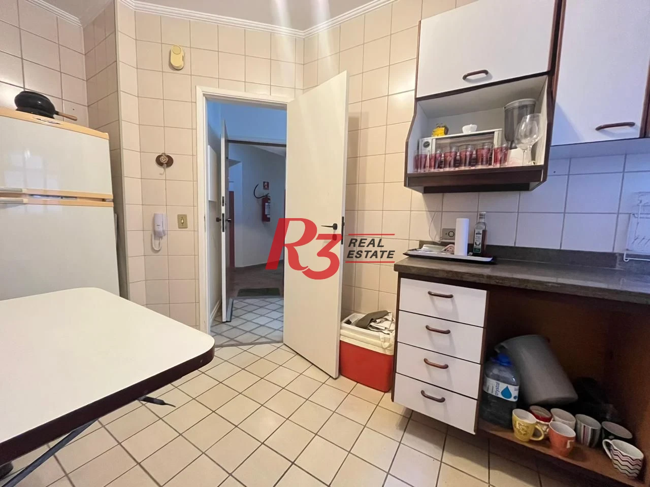 Apartamento com 1 dormitório com Lazer, 1 quadra - Boqueirão - Santos/SP