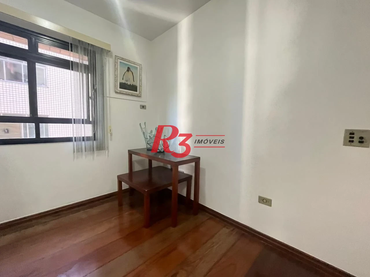 Apartamento com 1 dormitório com Lazer, 1 quadra - Boqueirão - Santos/SP