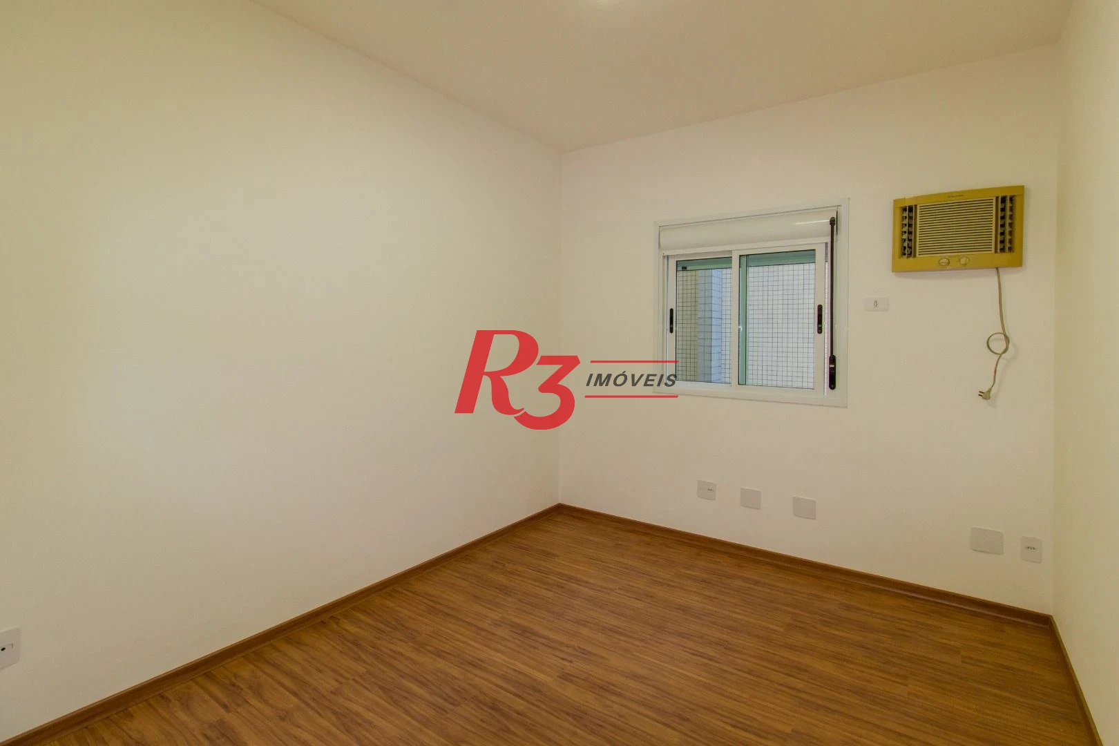 Apartamento com 3 dormitórios à venda, 159 m² por R$ 1.650.000,00 - Boqueirão - Santos/SP
