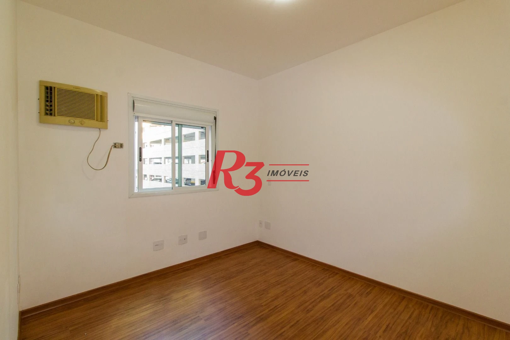 Apartamento com 3 dormitórios à venda, 159 m² por R$ 1.650.000,00 - Boqueirão - Santos/SP