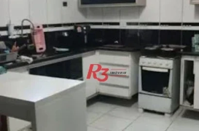 Sobrado com 3 dormitórios à venda, 216 m² por R$ 500.000,00 - Castelo - Santos/SP
