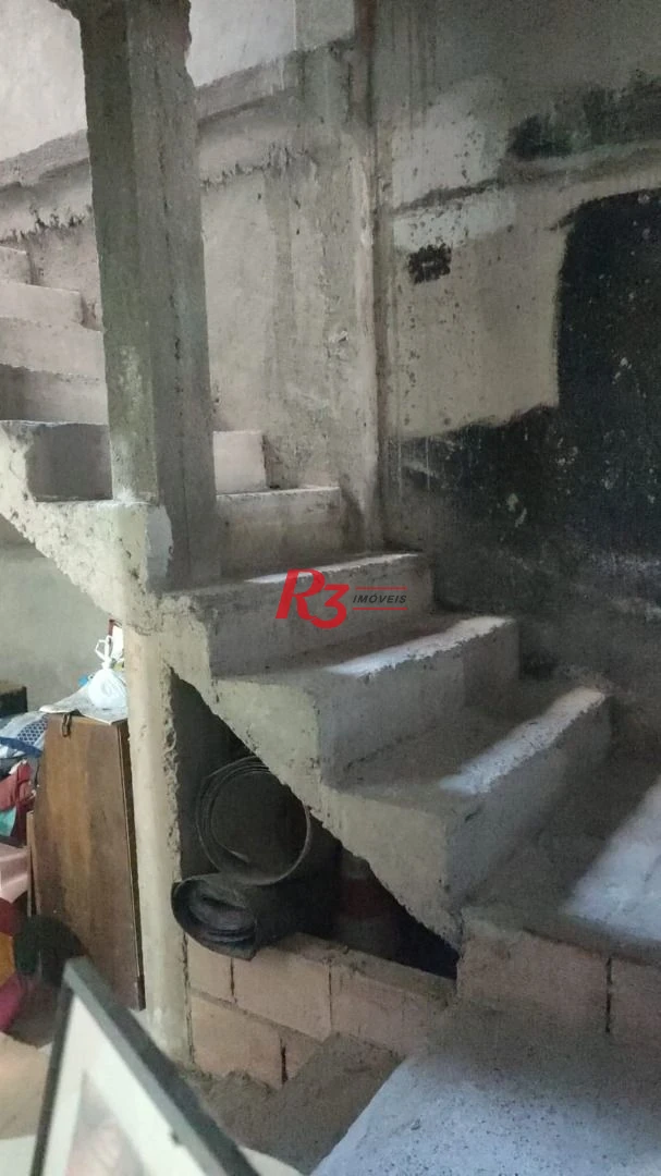 Sobrado com 3 dormitórios à venda, 216 m² por R$ 500.000,00 - Castelo - Santos/SP