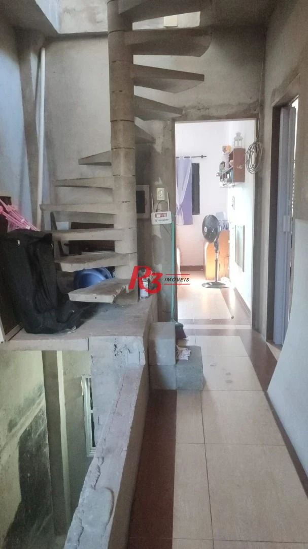 Sobrado com 3 dormitórios à venda, 216 m² por R$ 500.000,00 - Castelo - Santos/SP