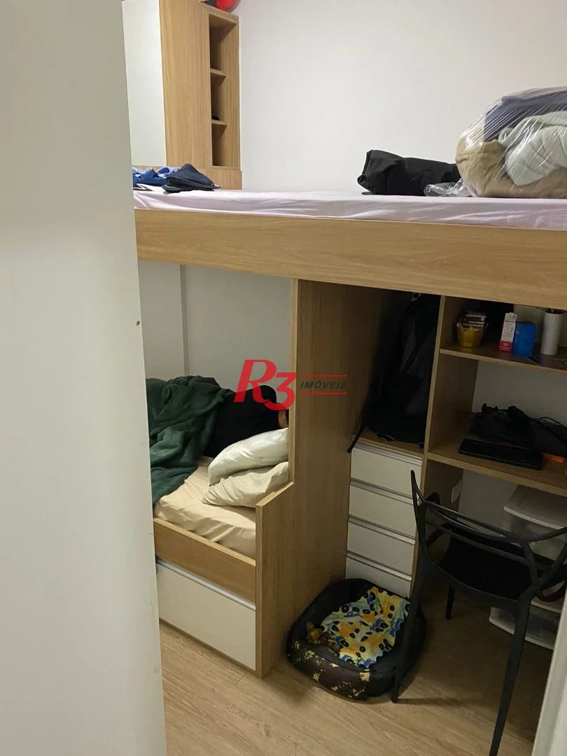 Você está procurando um apartamento na Doutor Epitácio Pessoa, em Santos? Então não perca esta oportunidade! Este imóvel tem um dormitório que foi div