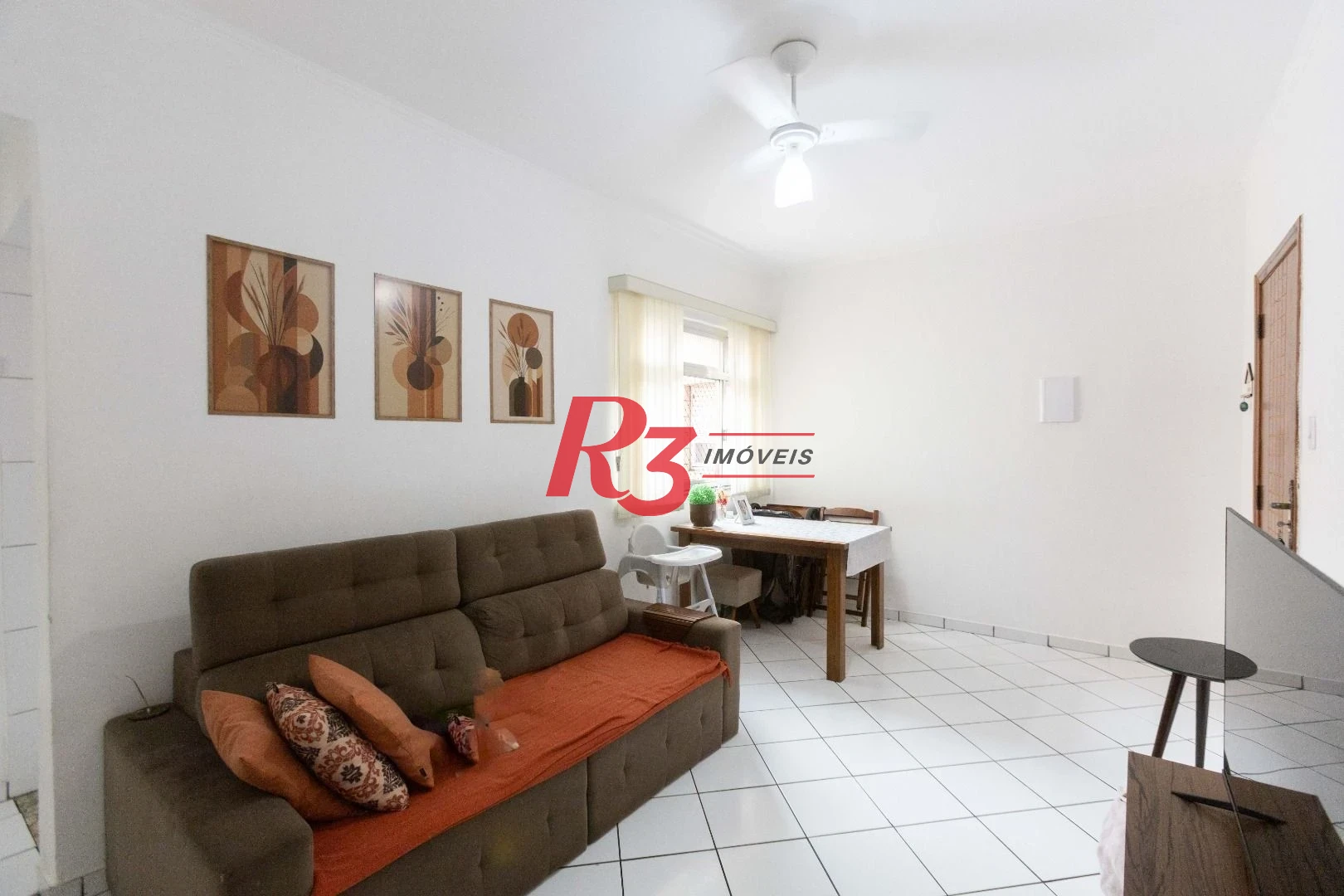 Apartamento com 2 dormitórios à venda, 57 m² por R$ 320.000,00 - José Menino - Santos/SP
