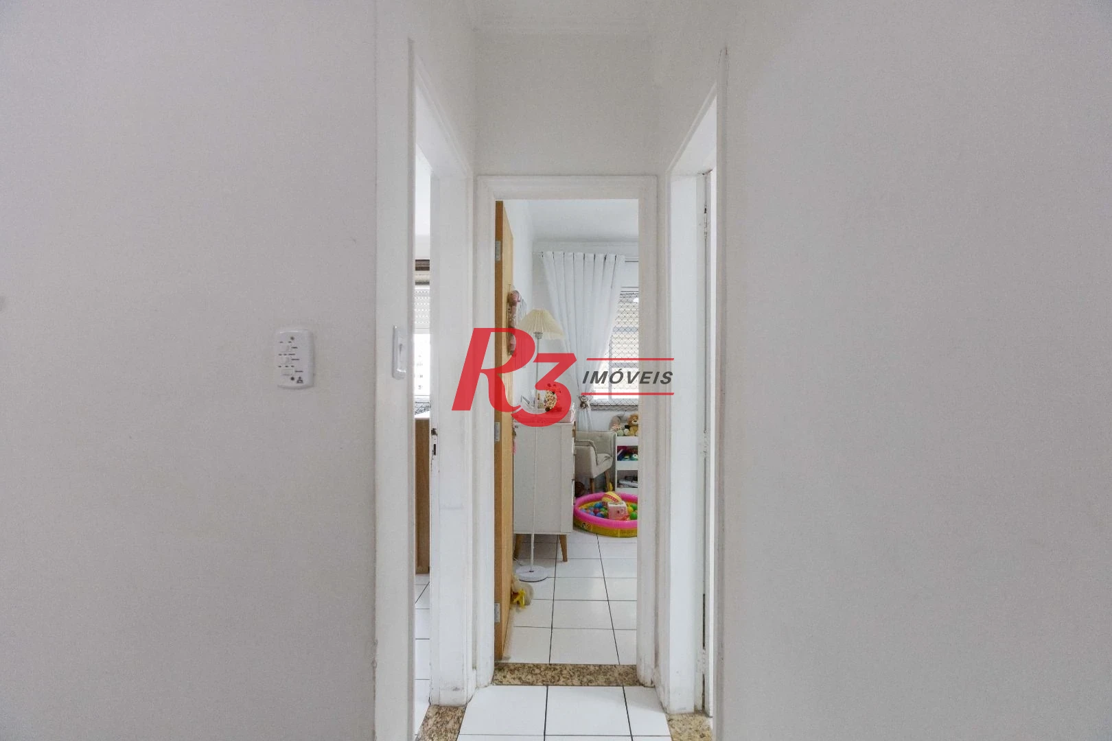 Apartamento com 2 dormitórios à venda, 57 m² por R$ 320.000,00 - José Menino - Santos/SP
