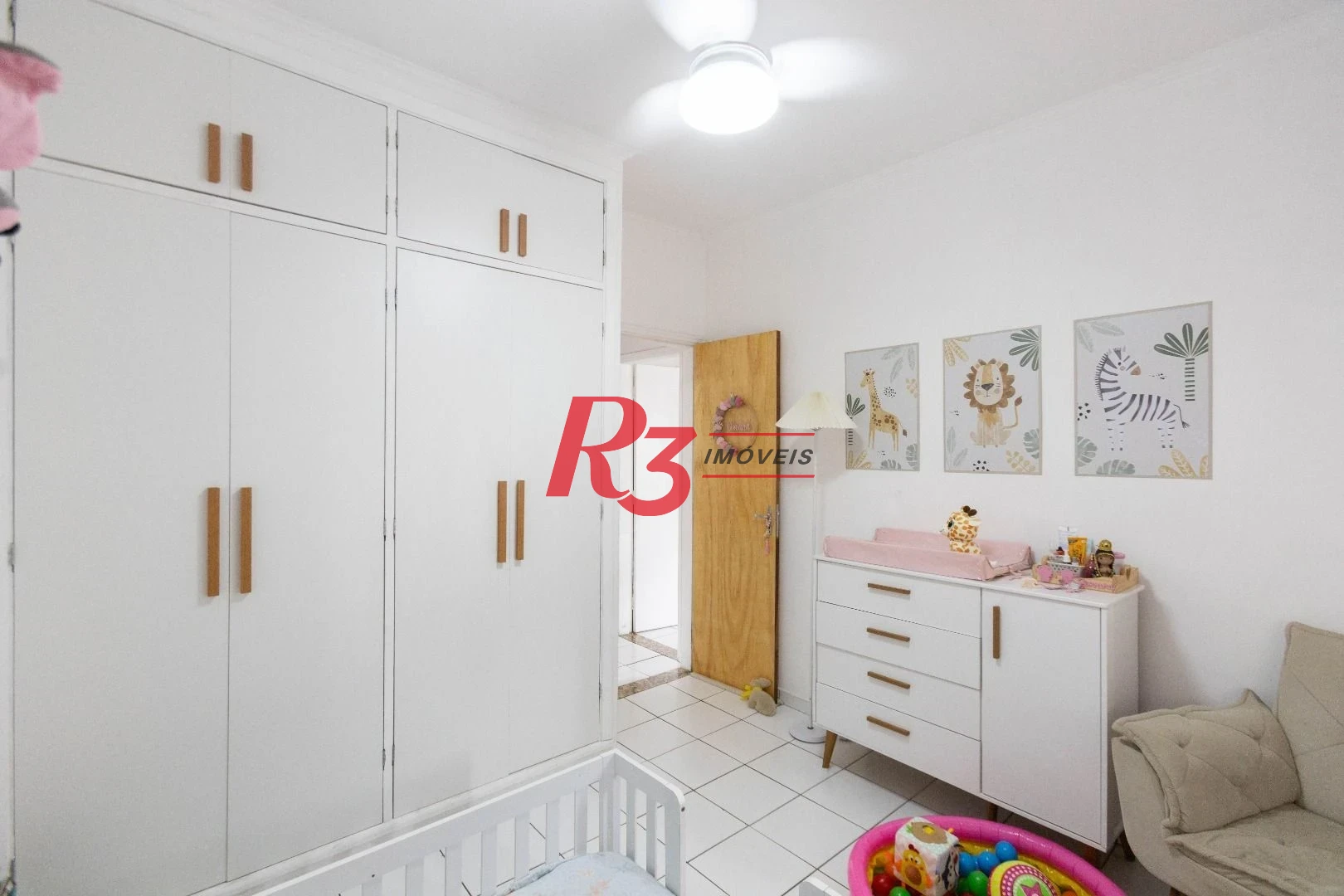 Apartamento com 2 dormitórios à venda, 57 m² por R$ 320.000,00 - José Menino - Santos/SP
